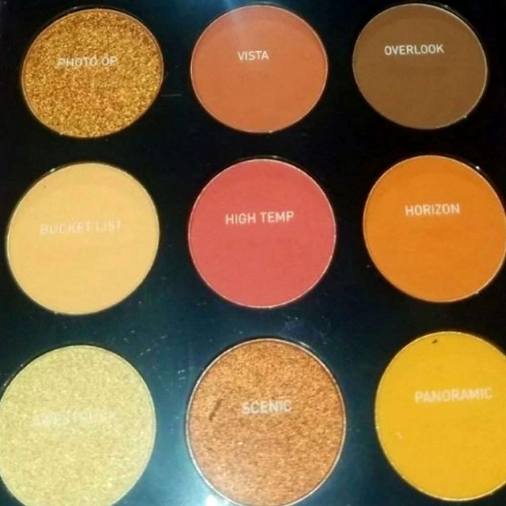 Morphe painted desert eyeshadow palette